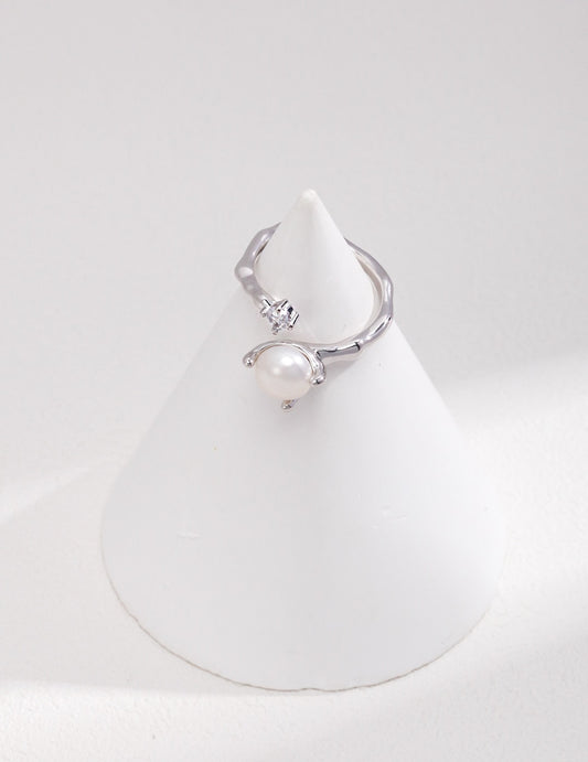 Lunar Whisper Gold Ring