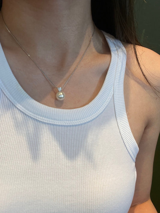 Lumière Necklace