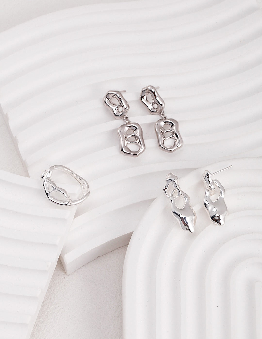 Forma Earring