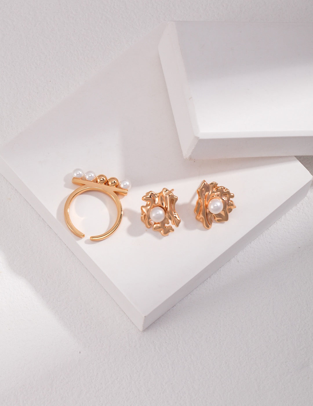 Gilded Reef Earring