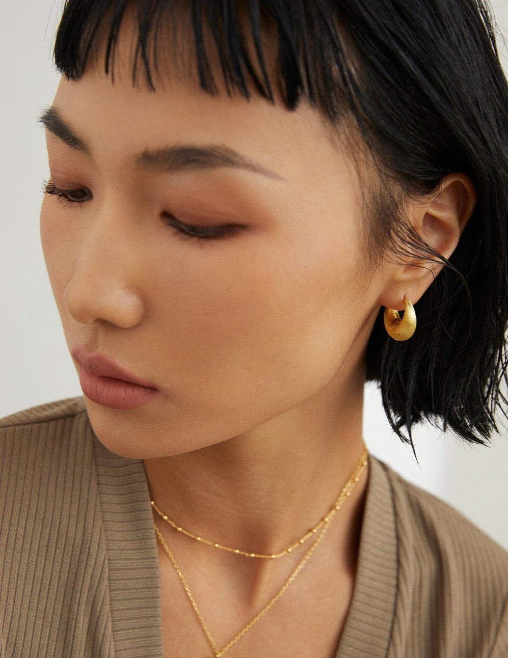 Halo Hug Earring