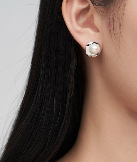 Eclipse Earring